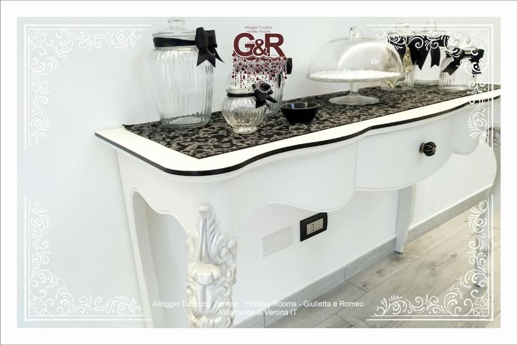 Alloggio Turistico Giulietta E Romeo - Intero Appartamento - Villafranca Di Verona, Zimmer, Holiday Rooms ภายนอก รูปภาพ