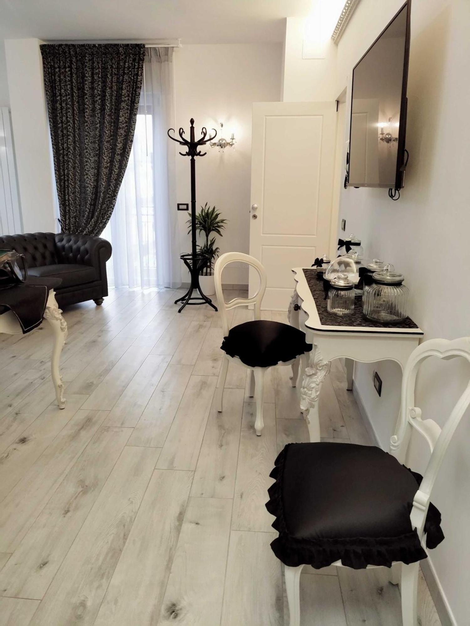 Alloggio Turistico Giulietta E Romeo - Intero Appartamento - Villafranca Di Verona, Zimmer, Holiday Rooms ภายนอก รูปภาพ